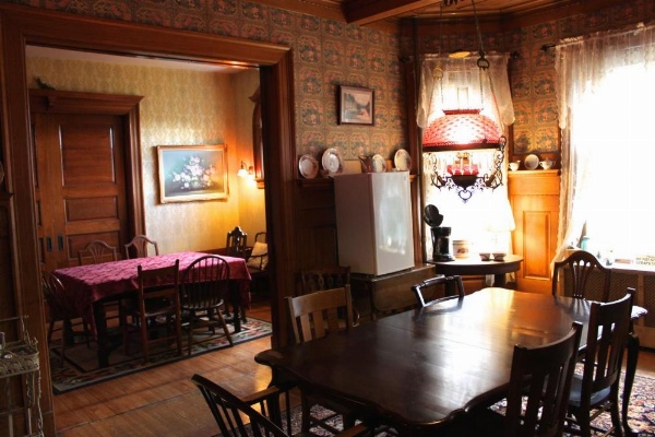 Victorian Charm Inn image 13